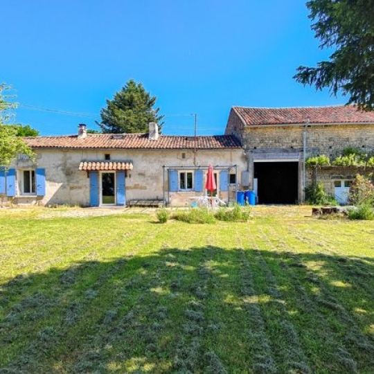 Agence Immobilière Berland Bennett : Maison / Villa | CHEF-BOUTONNE (79110) | 135.00m2 | 129 600 € Agence Immobilière Berland Bennett : Maison / Villa | CHEF-BOUTONNE (79110) | 135.00m2 | 129 600 €