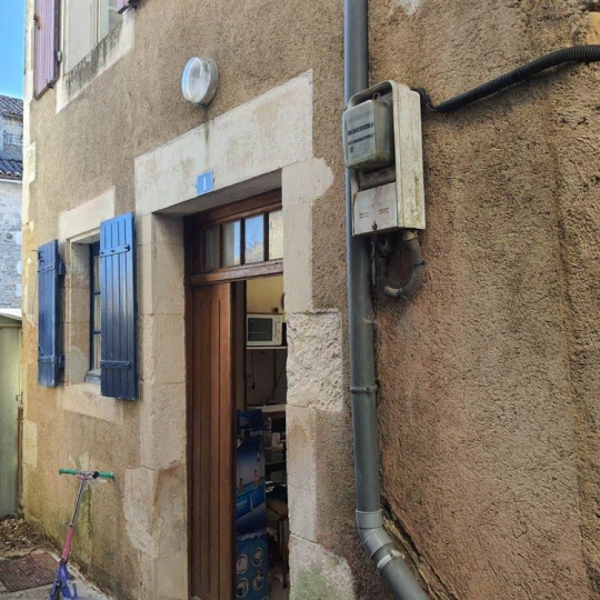 Agence Immobilière Berland Bennett : Maison / Villa | SAUZE-VAUSSAIS (79190) | 45.00m2 | 39 950 €  Agence Immobilière Berland Bennett : Maison / Villa | SAUZE-VAUSSAIS (79190) | 45.00m2 | 39 950 €