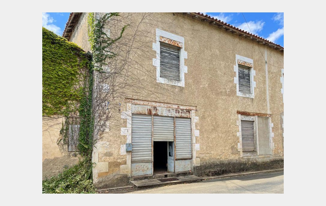 Agence Immobilière Berland Bennett : Maison / Villa | SAUZE-VAUSSAIS (79190) | 214 m2 | 76 300 € 