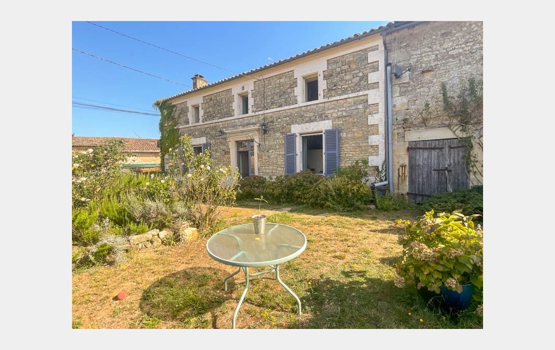 Agence Immobilière Berland Bennett : Maison / Villa | SAUZE-VAUSSAIS (79190) | 220 m2 | 171 000 € 