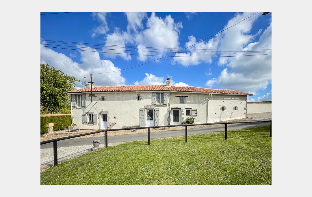 Agence Immobilière Berland Bennett : Maison / Villa | CIVRAY (86400) | 130 m2 | 186 700 € 