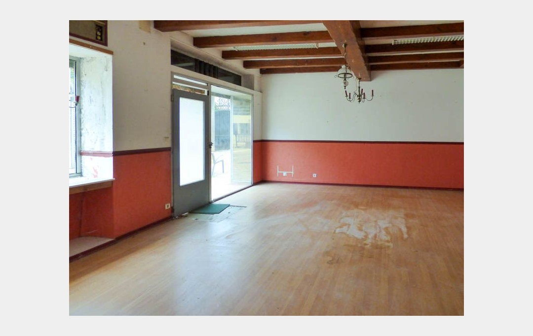 Agence Immobilière Berland Bennett : Office | SAUZE-VAUSSAIS (79190) | 274 m2 | 66 480 € 