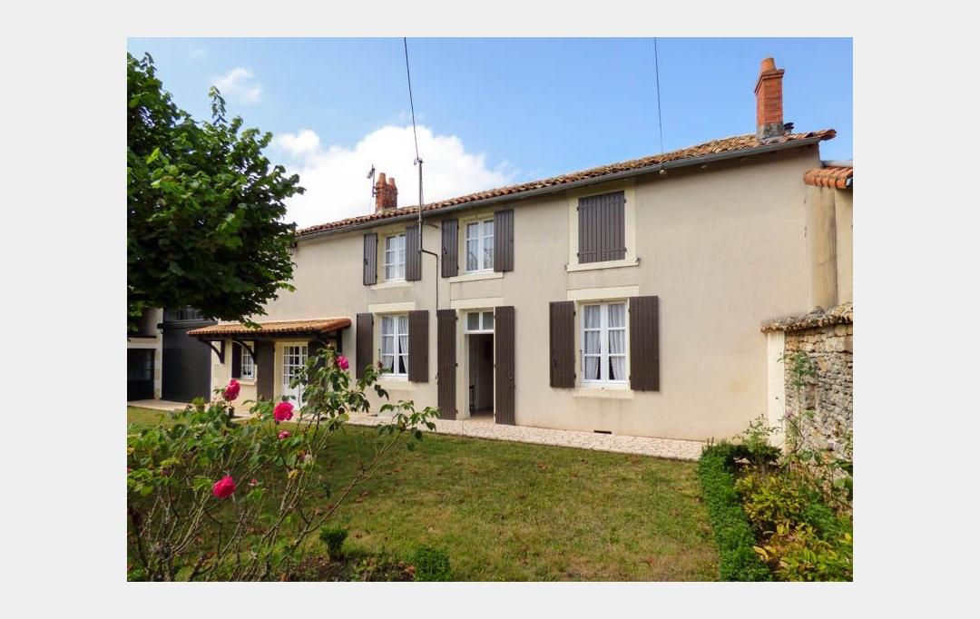 Agence Immobilière Berland Bennett : Maison / Villa | SAUZE-VAUSSAIS (79190) | 114 m2 | 124 775 € 