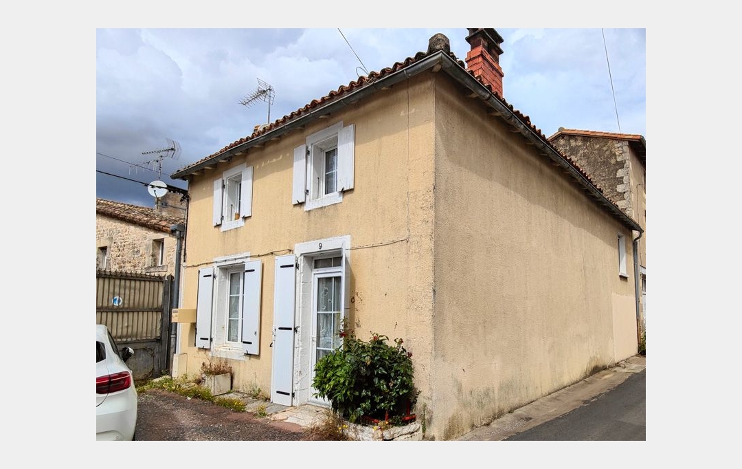 Agence Immobilière Berland Bennett : Maison / Villa | SAUZE-VAUSSAIS (79190) | 0 m2 | 37 500 € 