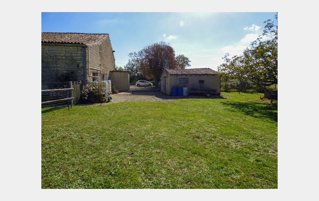 Agence Immobilière Berland Bennett : Maison / Villa | CHEF-BOUTONNE (79110) | 179 m2 | 176 550 € 